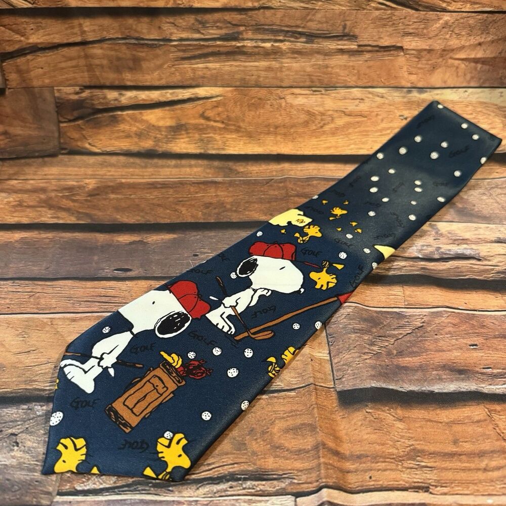 Vtg Snoopy Golf Silk Tie Peanuts Mercedes High Fashion Woodstock Novelty Necktie